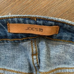 Joe’s Distressed Cropped Boyfriend Jean